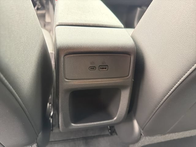 Certified 2025 Chevrolet Trax RS w/ Driver Confidence Package FWD image 18