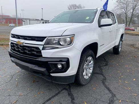 Used 2021 Chevrolet Colorado LT w/ LT Convenience Package image 3