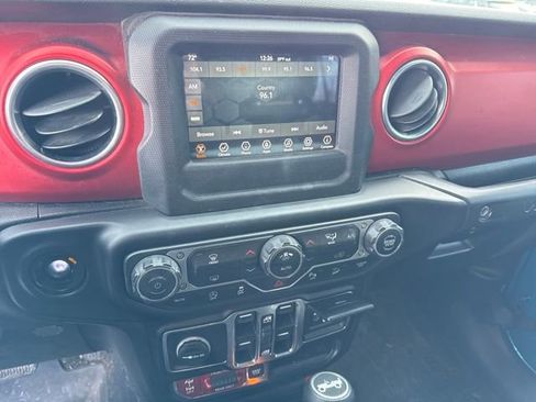 Used 2020 Jeep Wrangler Unlimited Rubicon w/ Steel Bumper Group image 19