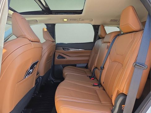 Used 2025 INFINITI QX60 Sensory w/ Vision Package AWD/4WD image 11