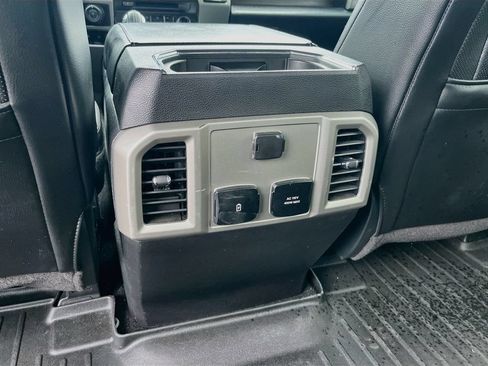 Used 2017 Ford F150 Lariat RWD image 26