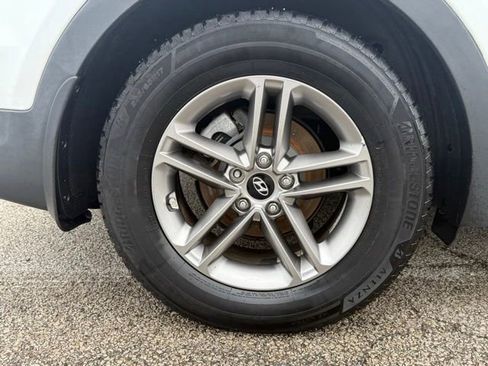 Used 2018 Hyundai Santa Fe Sport FWD image 9