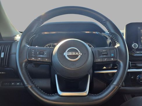 Certified 2025 Nissan Pathfinder SV image 15