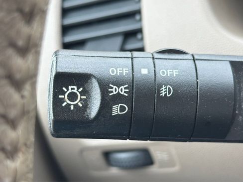 Used 2016 Nissan Frontier SV w/ SV Value Truck Package image 17