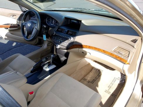 Used 2009 Honda Accord EX image 12