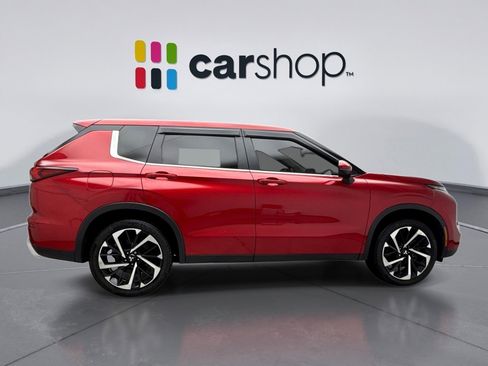 Used 2024 Mitsubishi Outlander SE Black Edition image 6