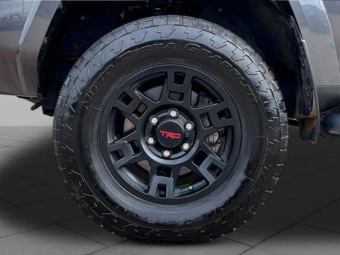 Used 2023 Toyota 4Runner SR5 Premium w/ Moonroof Package AWD/4WD image 11