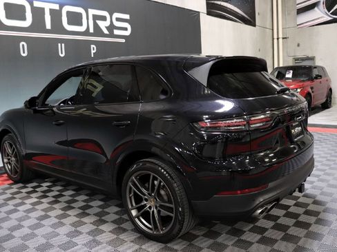 Used 2019 Porsche Cayenne S image 4