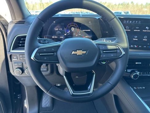 New 2026 Chevrolet Suburban Premier w/ Sun And Tow Package image 15