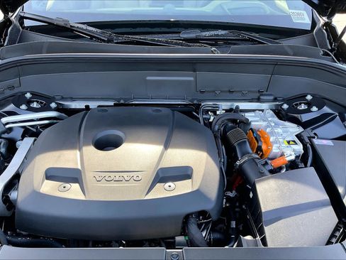 New 2026 Volvo XC90 T8 Ultra w/ Lounge Package image 13