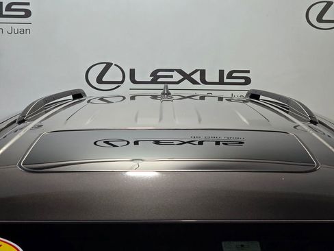 Used 2021 Toyota Sienna XSE FWD image 7