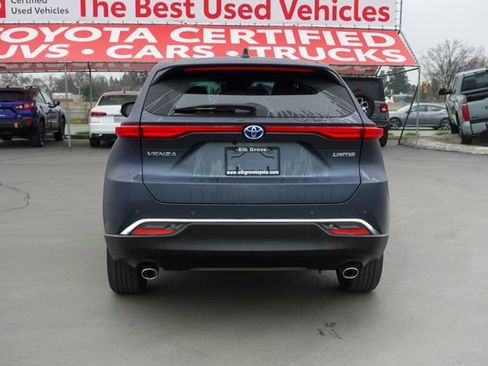 Certified 2024 Toyota Venza Limited image 8