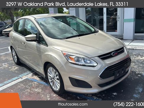 Used 2017 Ford C-MAX Energi SE FWD image 12