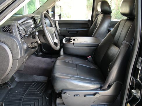 Used 2014 Chevrolet Silverado 2500 LT w/ Texas Edition AWD/4WD image 22