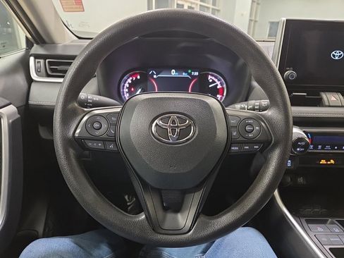 Used 2024 Toyota RAV4 XLE image 22