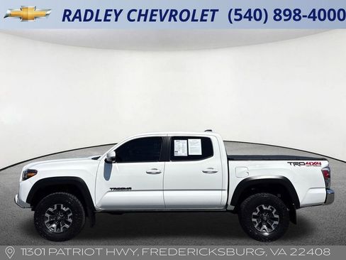 Used 2023 Toyota Tacoma TRD Off-Road AWD/4WD image 27