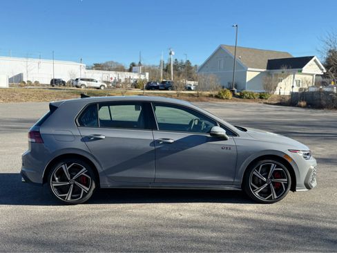 New 2026 Volkswagen GTI SE FWD image 8