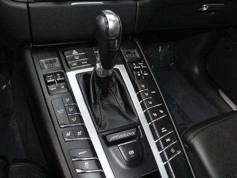 Used 2017 Porsche Macan S image 16