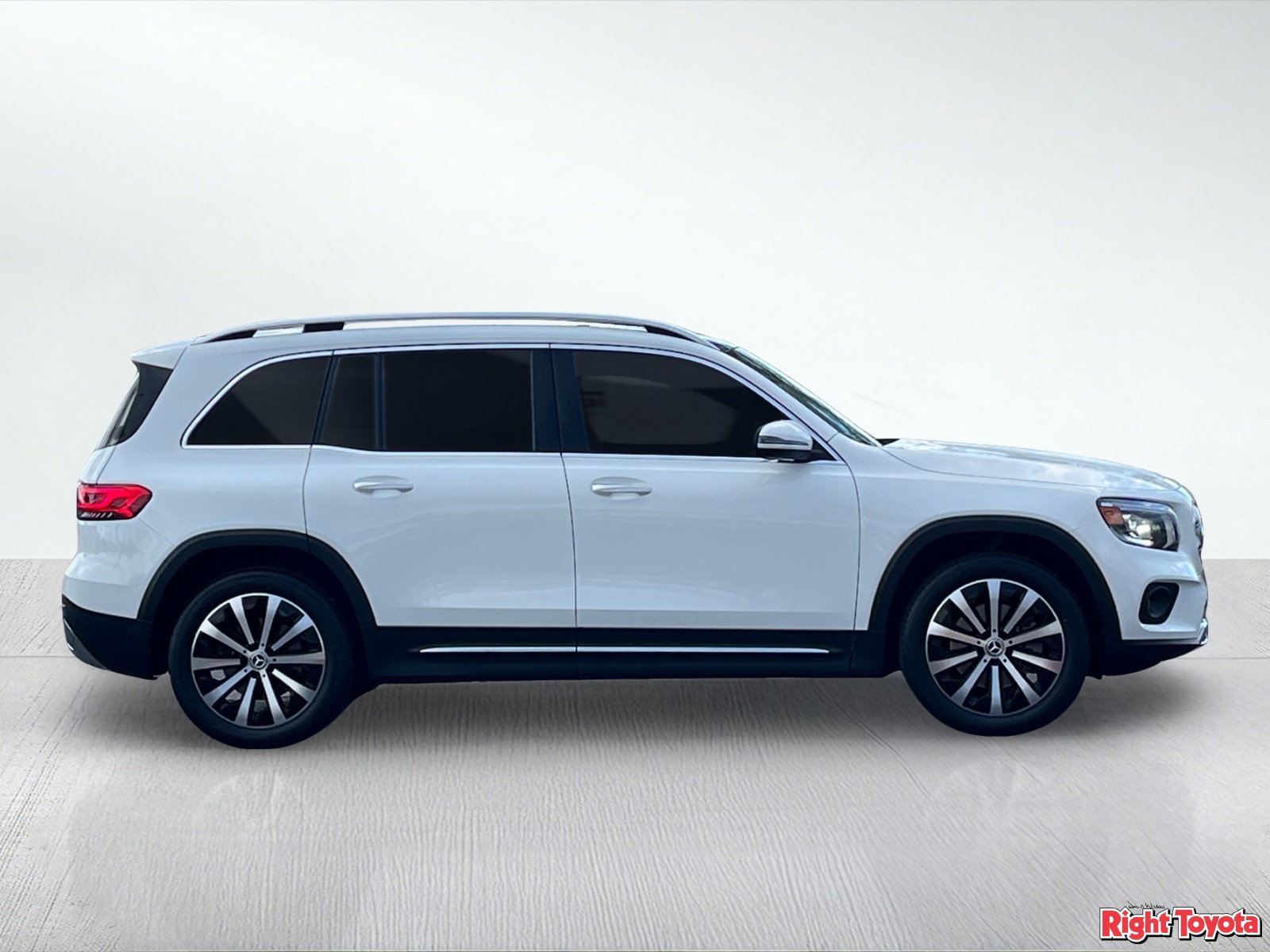 Used 2022 Mercedes-Benz GLB 250 image 7