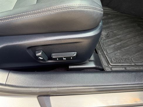 Used 2014 Lexus IS 350 w/ Navigation Package image 5