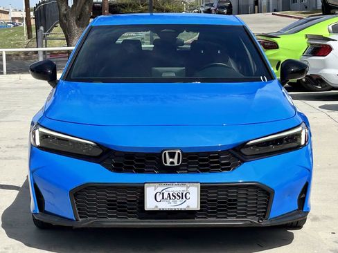 Used 2025 Honda Civic Sport image 9