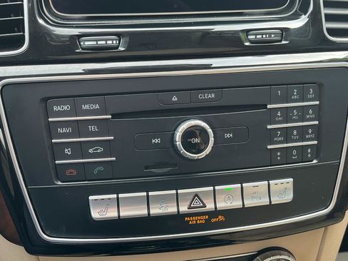 Used 2018 Mercedes-Benz GLS 450 4MATIC w/ Premium Package image 32