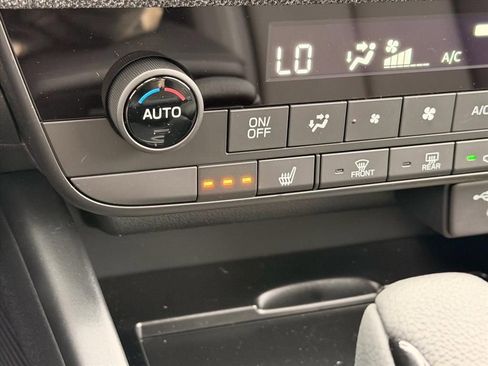 New 2026 Subaru Outback Limited AWD/4WD image 25