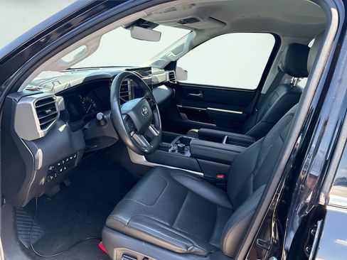 Used 2022 Toyota Tundra Limited AWD/4WD image 5