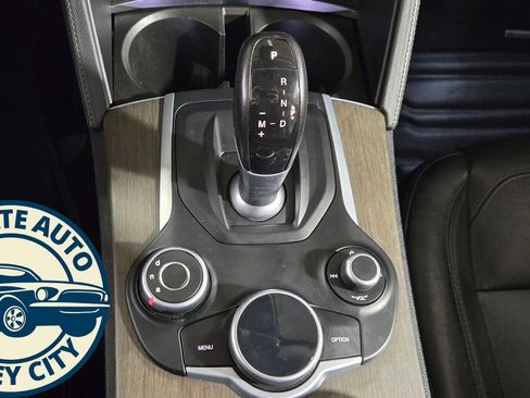 Used 2018 Alfa Romeo Stelvio Ti image 20