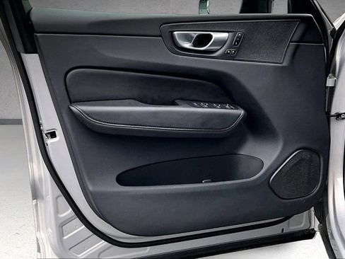 Certified 2024 Volvo XC60 B5 Plus w/ Climate Package image 20