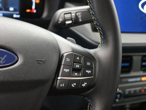 New 2026 Ford Maverick Lobo AWD/4WD image 22