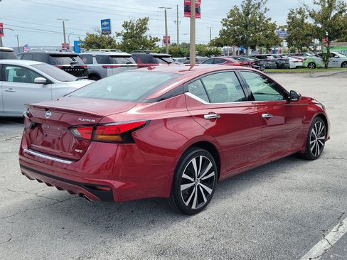 Used 2022 Nissan Altima 2.5 Platinum AWD/4WD image 4