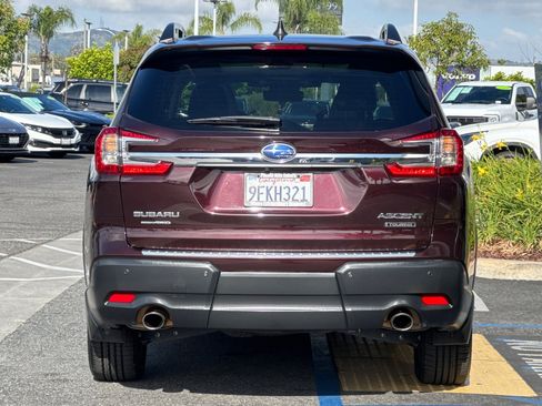 Used 2023 Subaru Ascent Touring AWD/4WD image 5