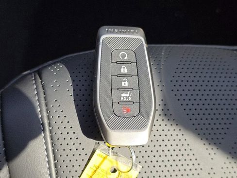 New 2025 INFINITI QX80 Sensory w/ Exterior Package image 38