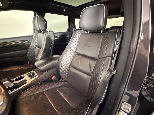 Used 2019 Jeep Grand Cherokee Summit AWD/4WD image 6