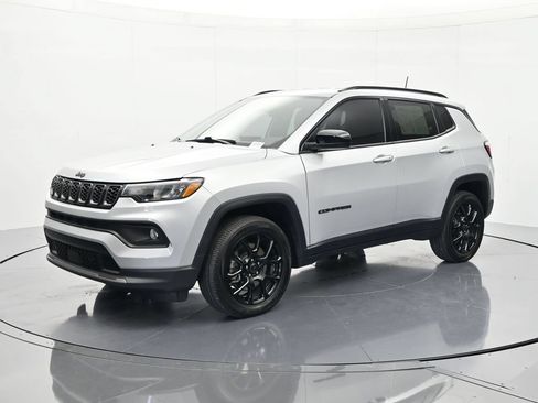 Used 2025 Jeep Compass Latitude w/ Altitude Special Edition AWD/4WD image 1