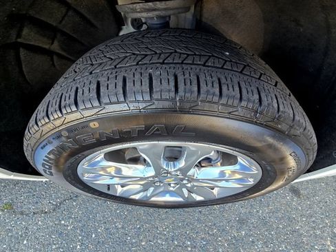 Used 2021 Chevrolet Traverse High Country w/ LPO, Floor Liner Package AWD/4WD image 37