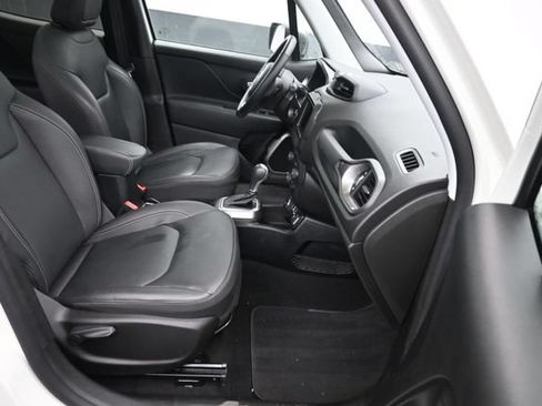 Used 2019 Jeep Renegade Limited AWD/4WD image 8