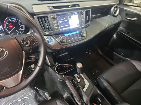 Used 2016 Toyota RAV4 Limited AWD/4WD image 21