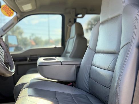 Used 2008 Ford F350 Lariat image 14