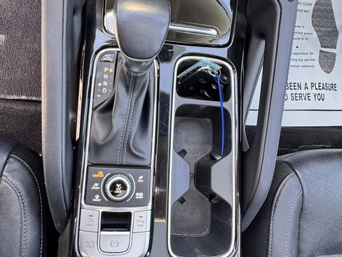 Used 2021 Kia Telluride EX w/ EX Premium Package image 16