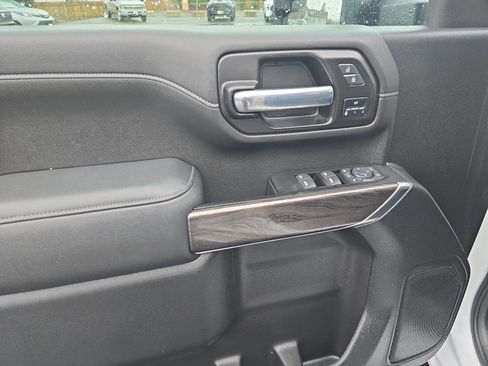 Certified 2022 Chevrolet Silverado 3500 LTZ w/ LTZ Convenience Package image 11