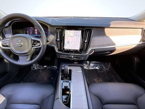 Certified 2024 Volvo V90 B6 Cross Country Plus w/ Climate Package image 17