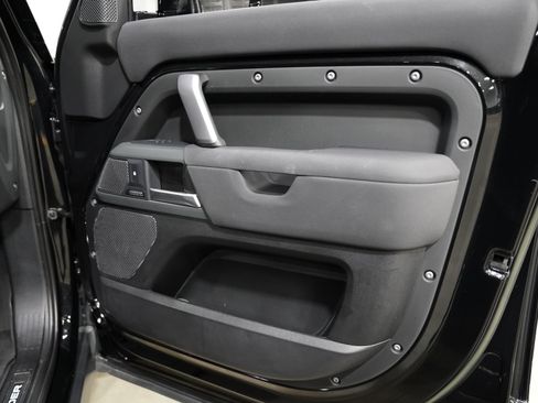 Used 2023 Land Rover Defender 110 X-Dynamic SE AWD/4WD image 50