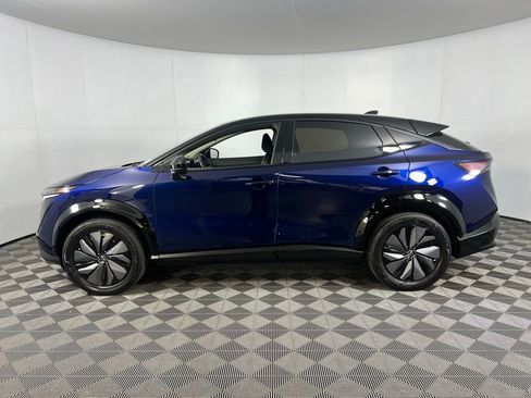 Used 2023 Nissan Ariya AWD image 11