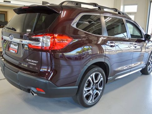 Used 2024 Subaru Ascent Touring AWD/4WD image 7
