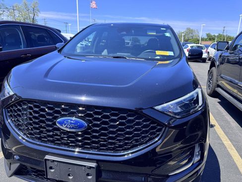 Used 2023 Ford Edge ST-Line AWD/4WD image 2