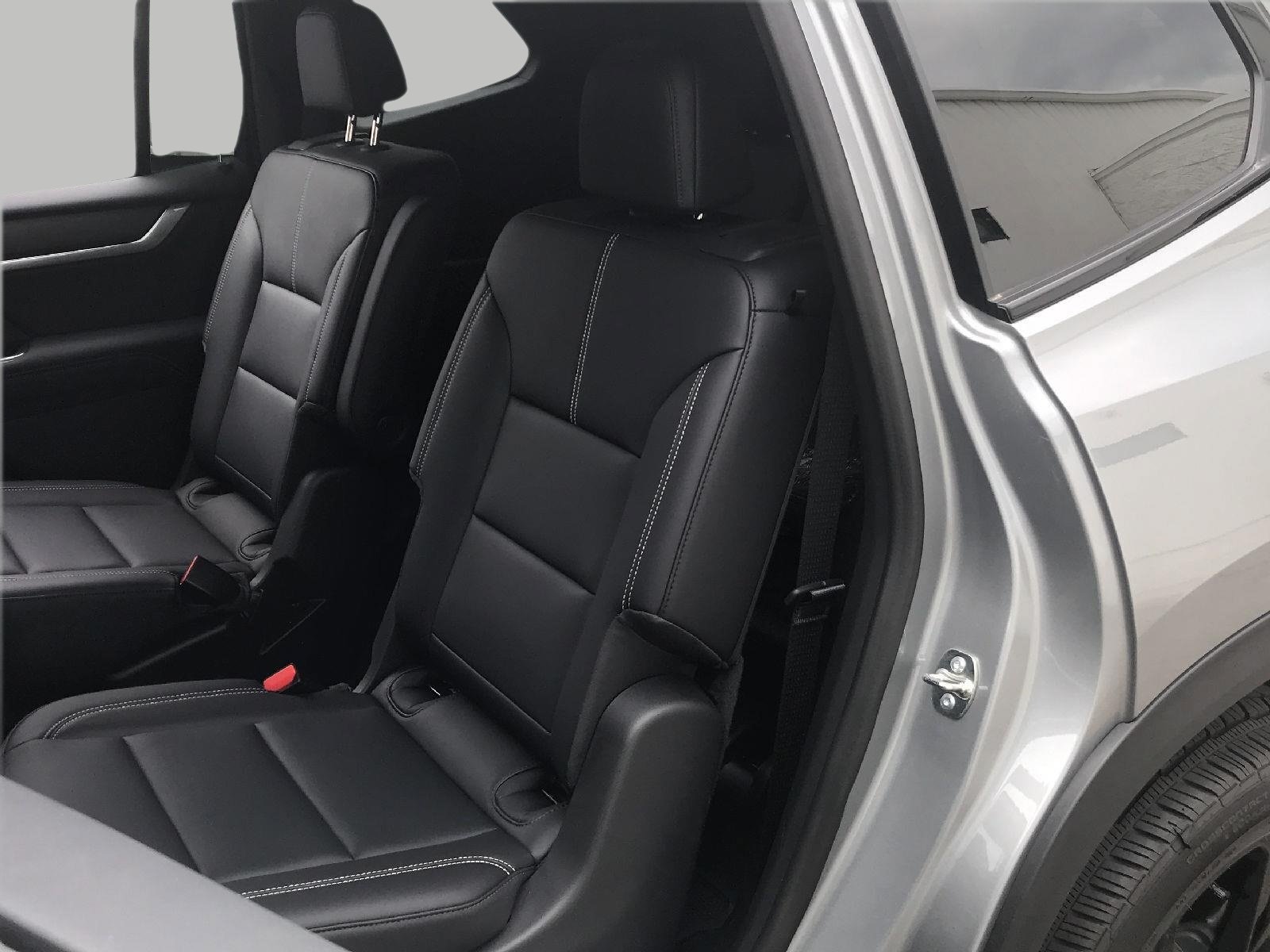 Used 2026 GMC Acadia Elevation w/ Black Edition AWD/4WD image 11