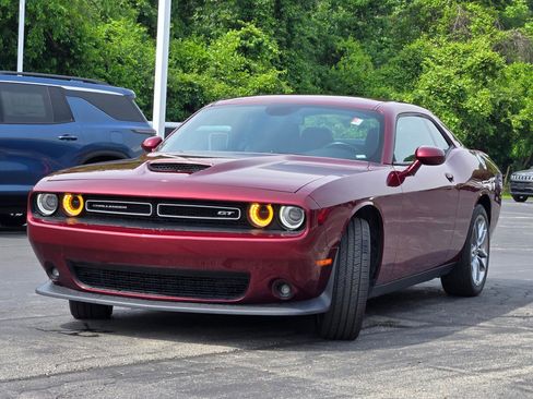 Used 2022 Dodge Challenger GT image 5