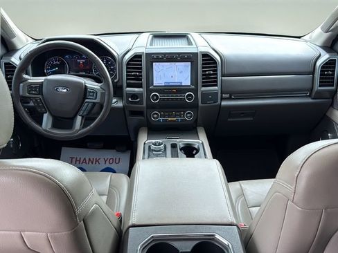 Used 2020 Ford Expedition XLT w/ Equipment Group 202A AWD/4WD image 18